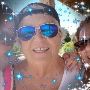 Meet your Posher, Marcia